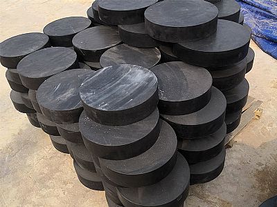 太平区板式橡胶支座由若干层橡胶片与薄钢板经加压硫化